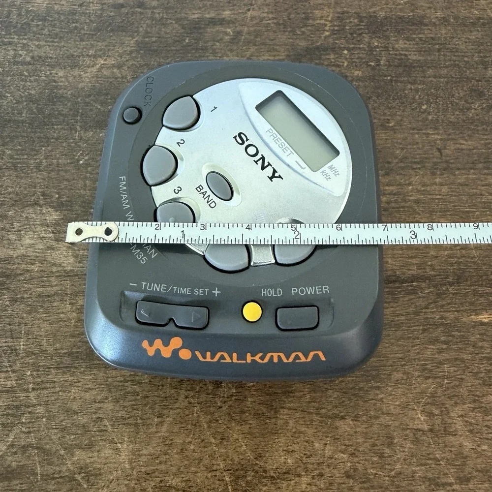 Sony Walkman SRF-M35 AM/FM Radio Vintage W/ Belt Clip Tested‎ Retro Y2K